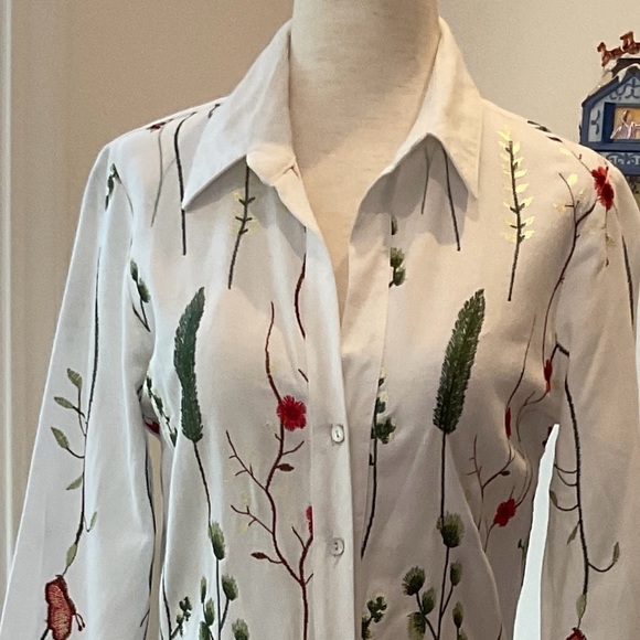 Liliana Garden Floral Long Dress Buttoned Down Size Medium - Picture 6 of 9